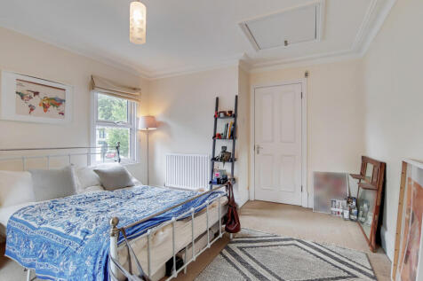 3_Master Bedroom-1