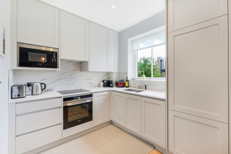 64_ren_kitchen[1]