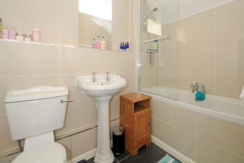 bathroomresized.jpg