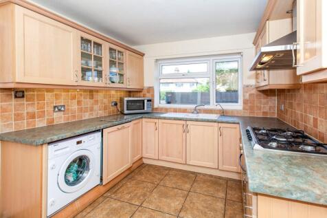 2. Kitchen.jpg