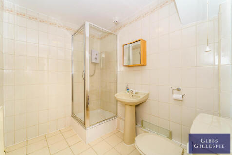 DS Bathroom