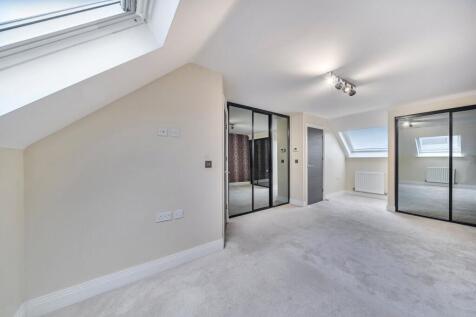 1375255-3-6904cc5...