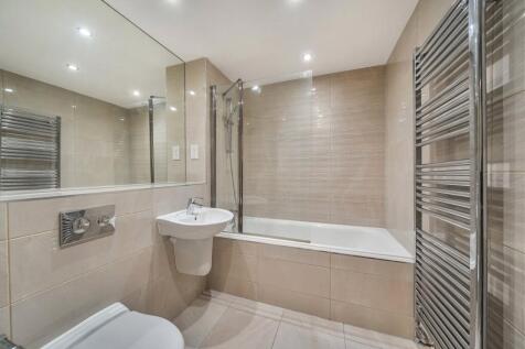 1375255-7-6904cc9...