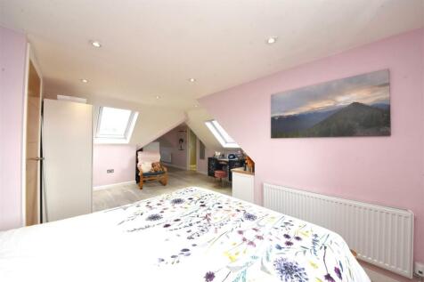 2_Elmwood_Court_Pic_6.jpg