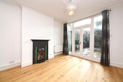 113_Hertford_Road_Pic_11.jpg