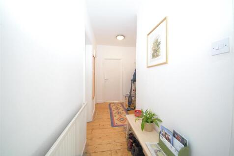 Hallway .jpg