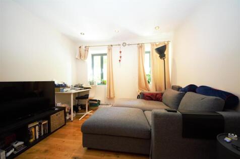 Living Room.jpg