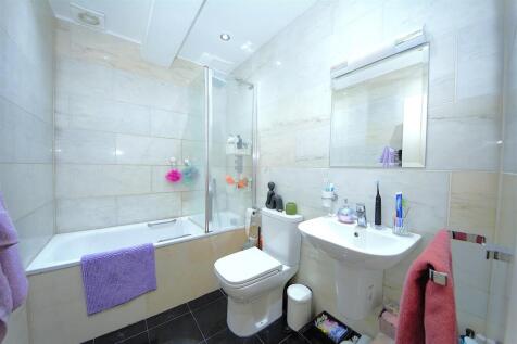 Bathroom.jpg