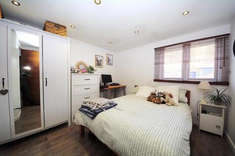 Bedroom.jpg