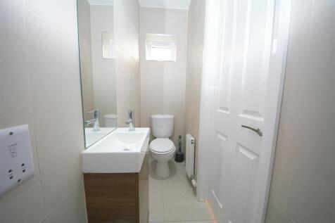 En-suite 2.jpg