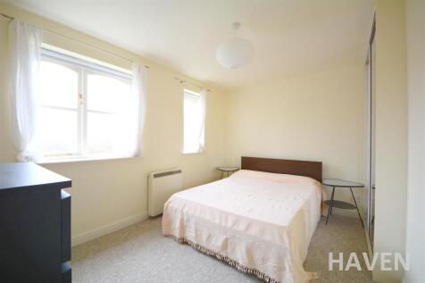 Bedroom1.JPG