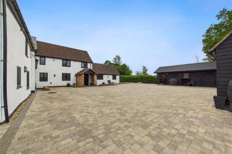 External - Courtyard