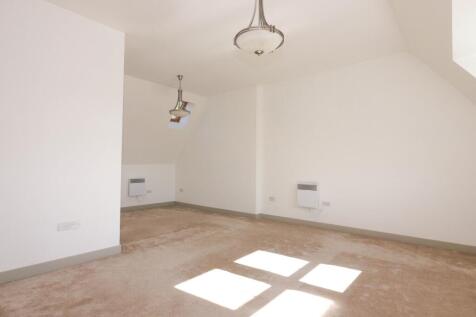 Lounge/Dining Area