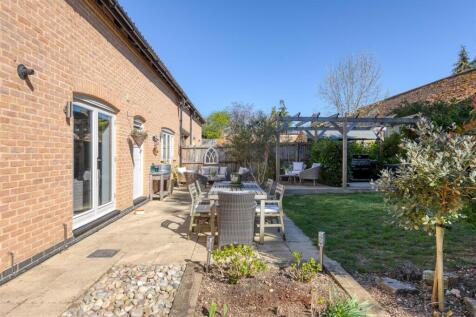 Southerly garden