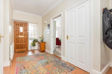 Impressive Entrance Hallway