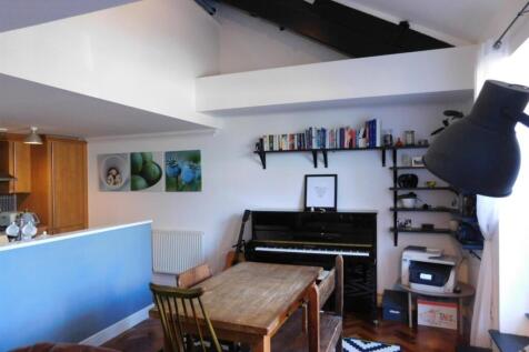 Lounge Dining Room