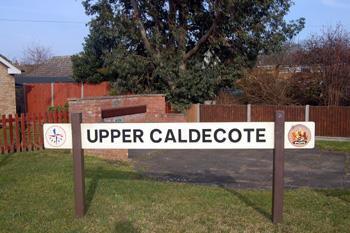 Upper Caldecote sign March 2010.jpg