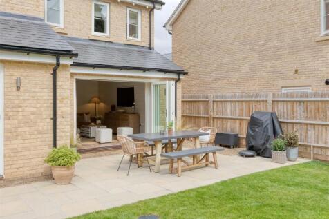 Entertaining Patio area