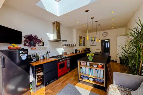 Property Image 4
