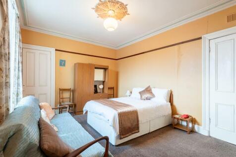 MASTER BEDROOM AGAIN