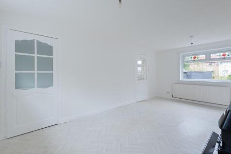 LIVING ROOM REAR