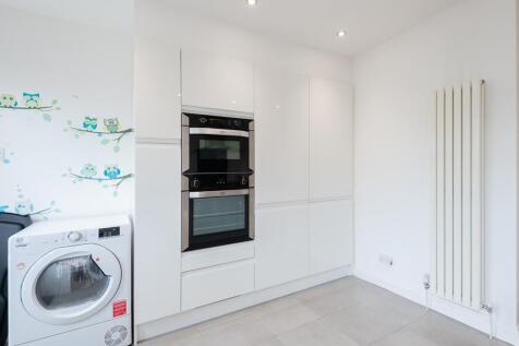 KITCHEN RIGHT