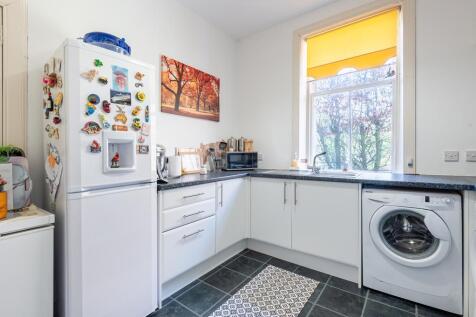 KITCHEN LEFT