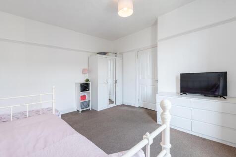 BEDROOM 2 AGAIN
