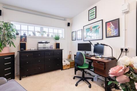 HOME OFFICE