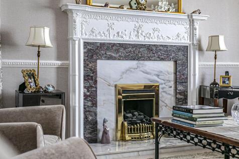 FORMAL SITTING ROOM 