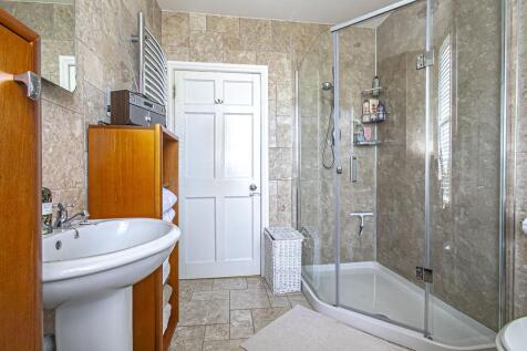 SHOWER ROOM DETAIL