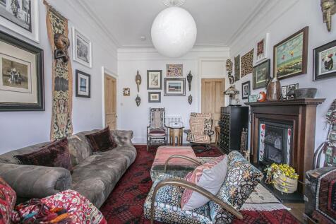 LIVING ROOM AGAIN