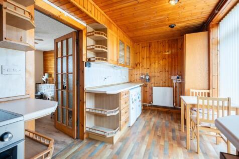 KITCHEN TO DINING