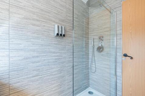 SHOWER ROOM DETAIL