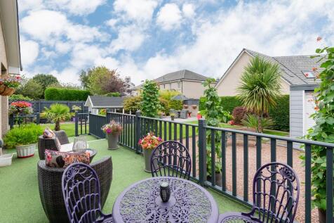 DECKING