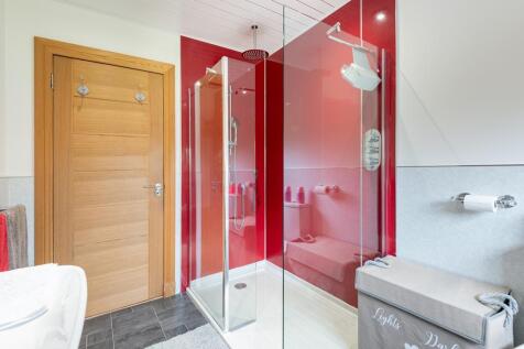 SHOWER ROOM DETAIL