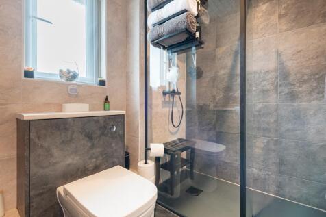 SHOWER DETAIL