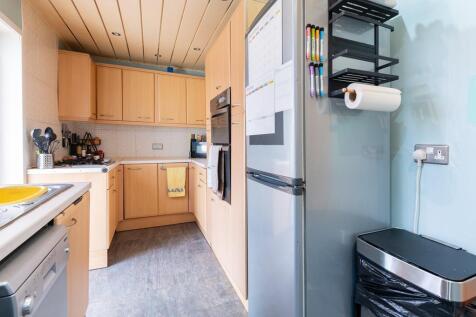 KITCHEN RIGHT