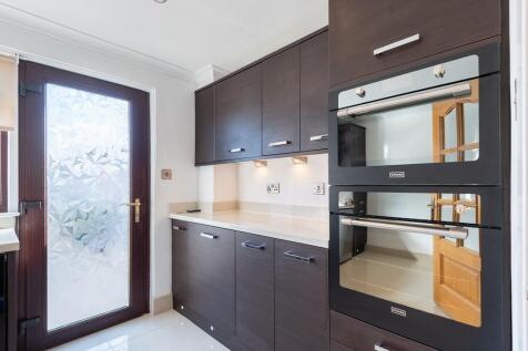 KITCHEN DETAIL