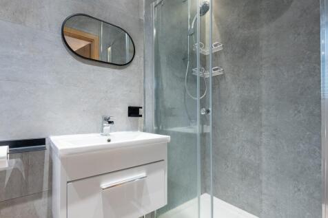 ENSUITE SHOWER ROOM