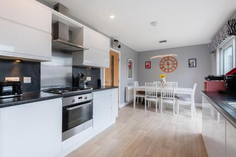 KITCHEN TO DINING