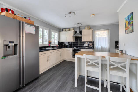 1387965-16-693acd...