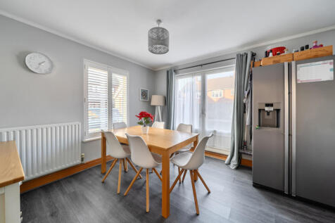 1387965-15-693acd...