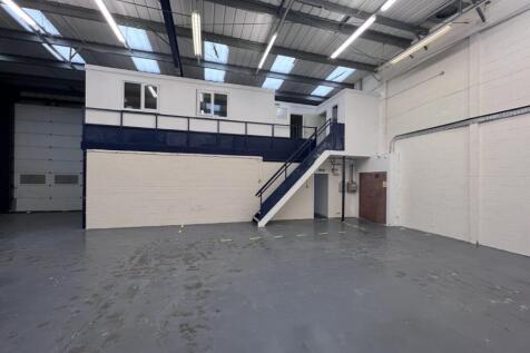 PHOTO 9  12 Admiral Park Portsmouth.jpg