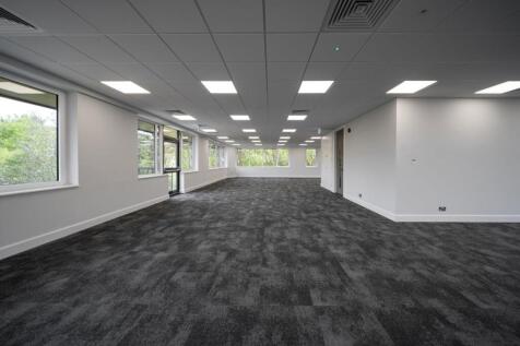 1590 Parkway 5.jpg