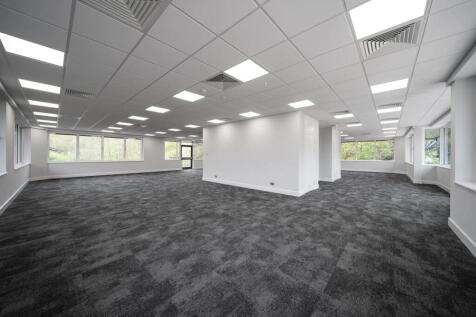 1590 Parkway 1.jpg