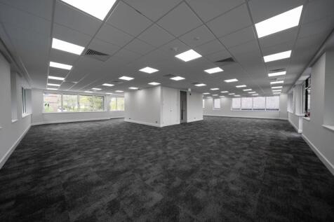 1590 Parkway 3.jpg
