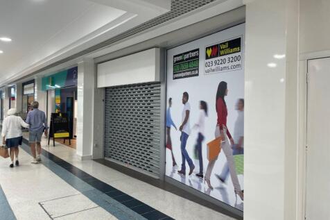 PHOTO 3  Unit 92  38 Westbury Mall  Fareham Shop