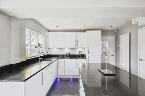 pbox-kitchen-289403.jpg