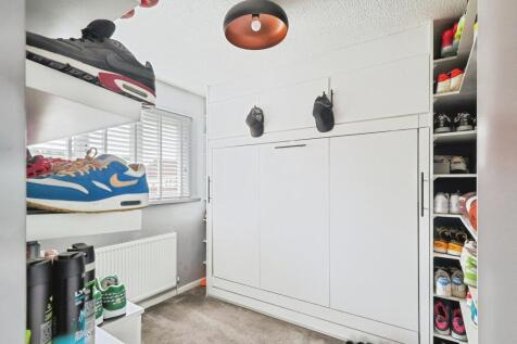 pbox-bedroom-289403.jpg